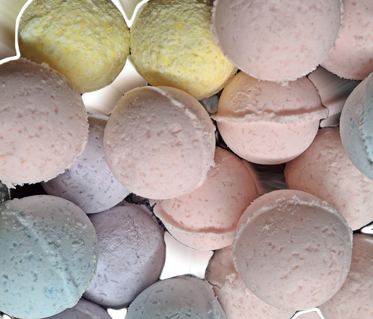 Strawberries & Champagne Bath Bomb